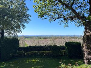 VENDORS VIEW- click for photo gallery